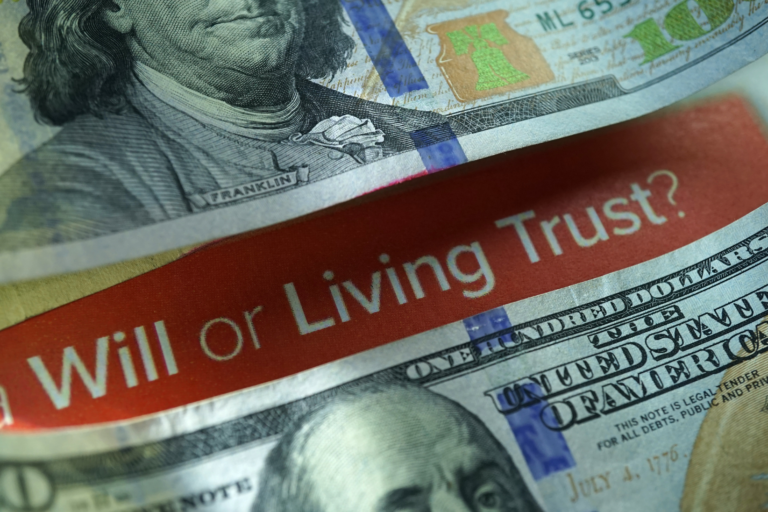 Living Trust vs. Will in Florida – Discover the Differences 