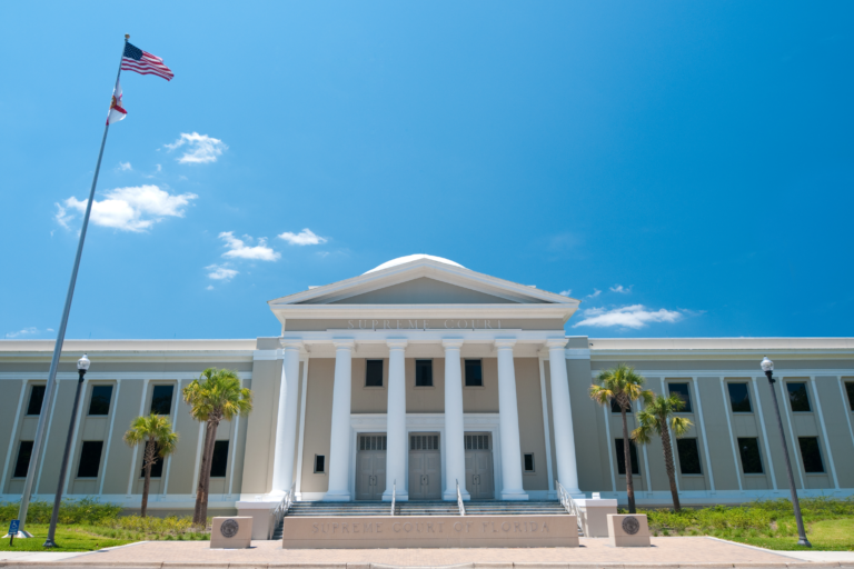 ¿Se Debe Presentar Un Fideicomiso Ante Un Tribunal En Florida?